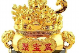 如何通过风水理论来评估门面的气场和财运情况？
